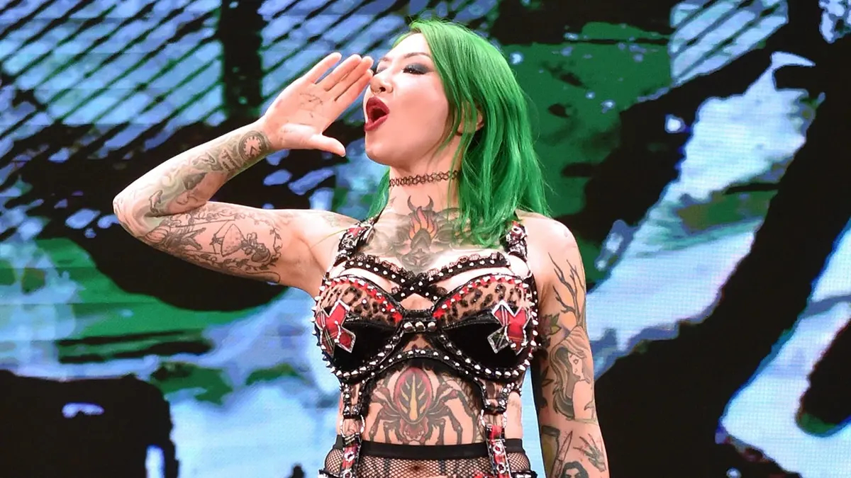 Shotzi firma contrato con TNA Wrestling
