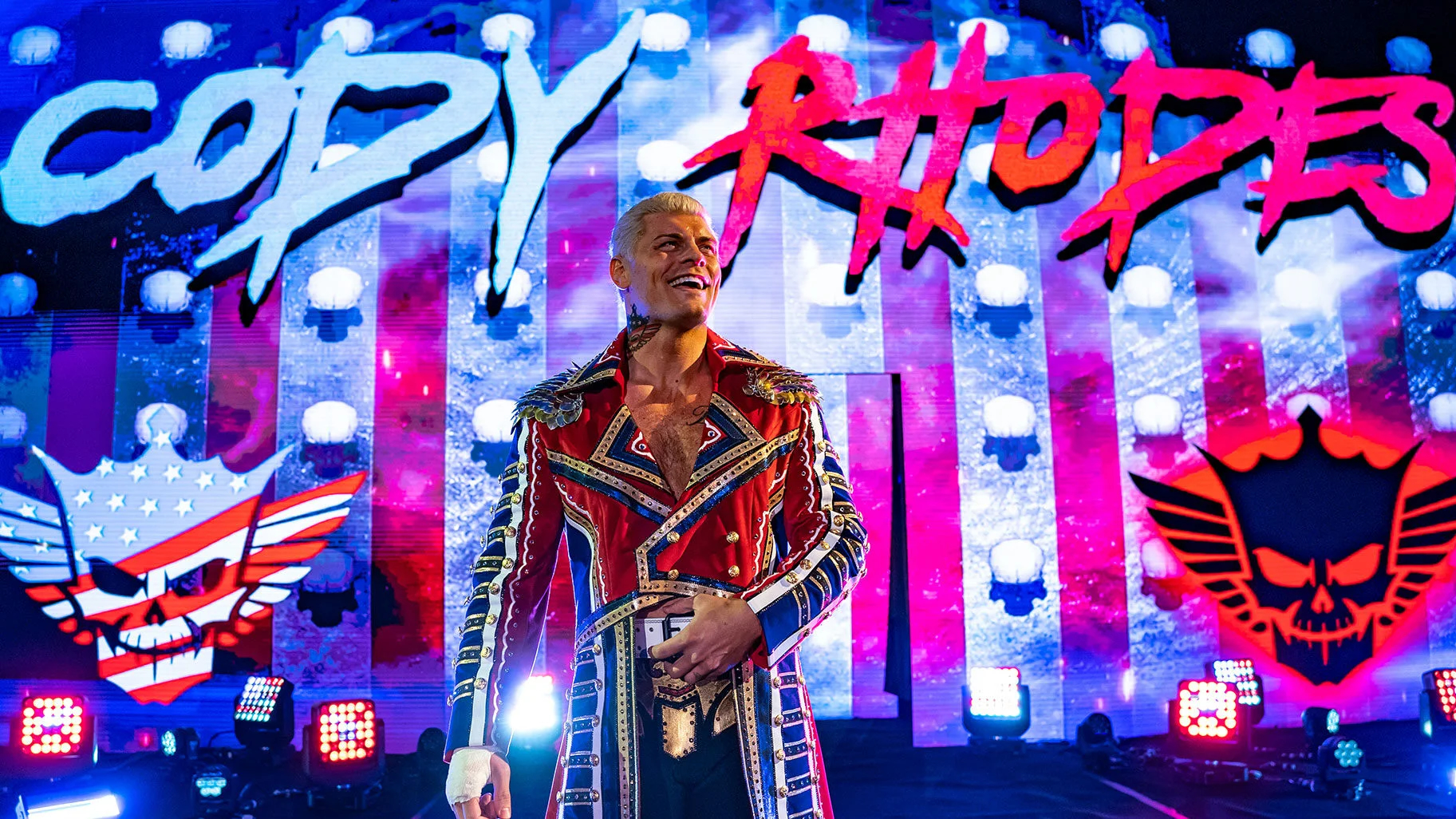 Cody Rhodes firma extensión de cinco años con WWE